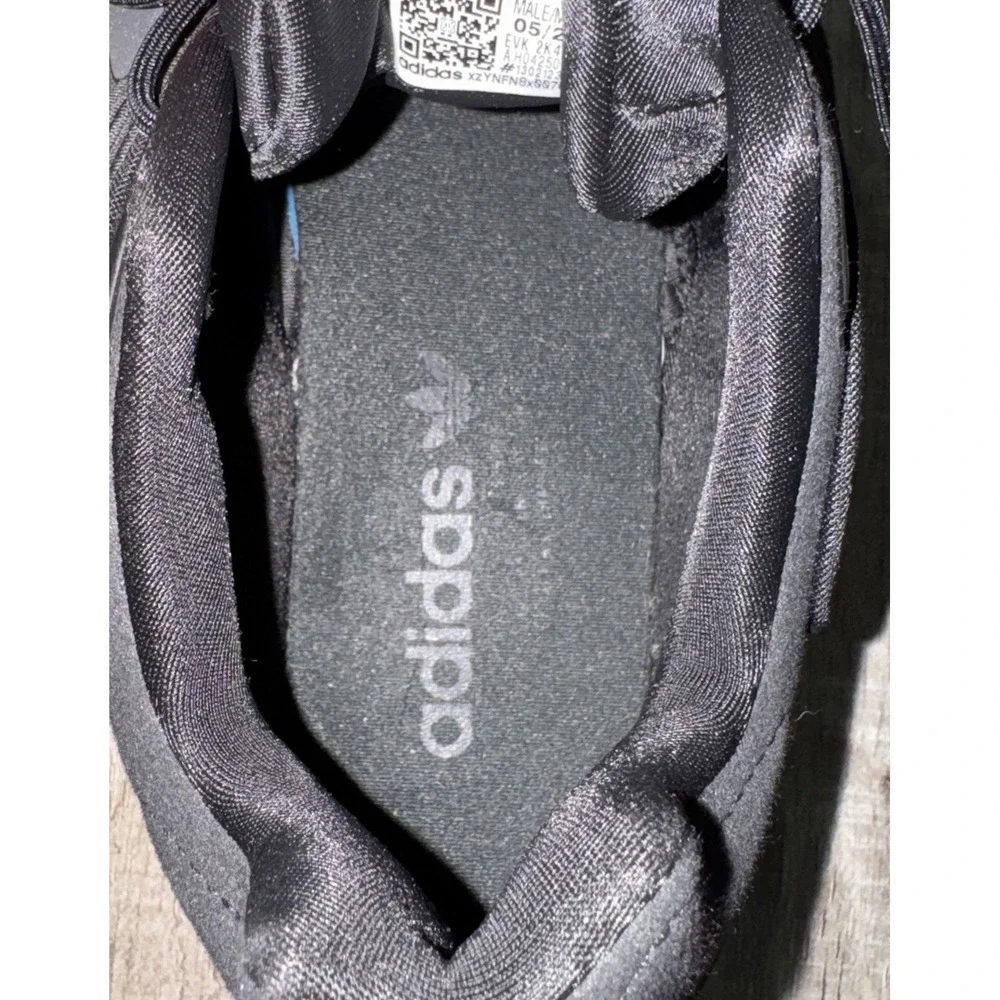 Adidas Originals Ozelia Black Sneakers Men's US 9.5 Chunky Casual Shoes